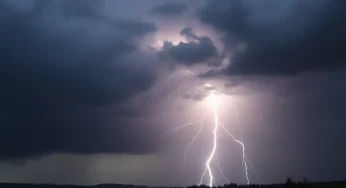 Severe Thunderstorms Cause Ruckus Across Western Washington