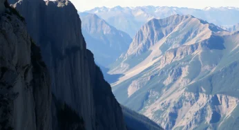 Tragic Climbing Accident Claims Three Lives in North Cascades
