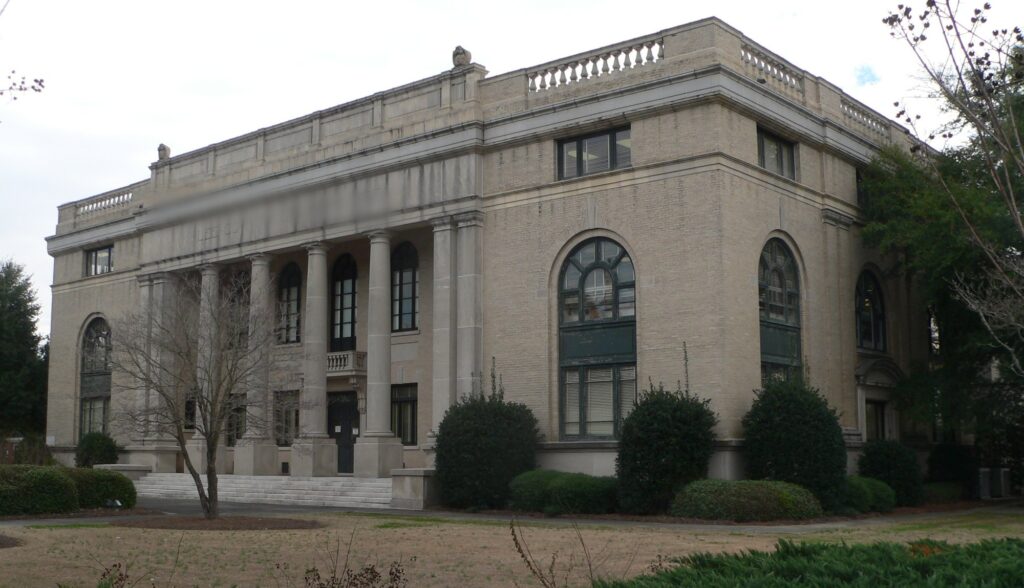 Columned county courthouse exterior