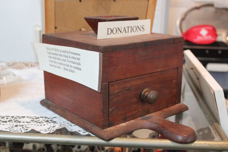 House GOP enters triage as deep-red seats turn competitive